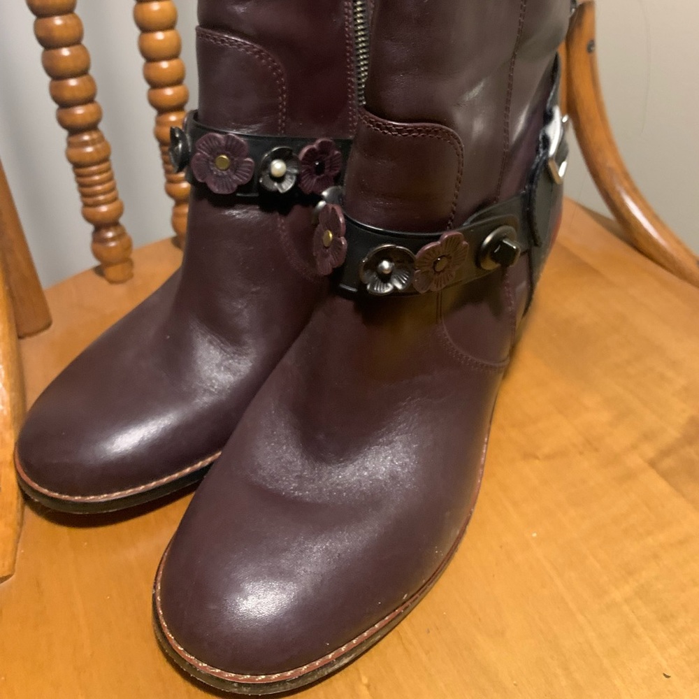 Coach Oxblood/Black Moto Bootie Heel with Floral Detail Tearose Womens Sz 9.5 - Picture 3 of 8